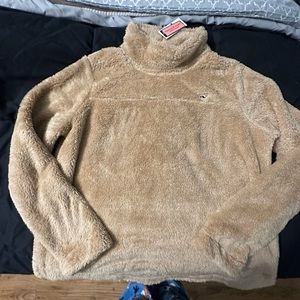 NWT Women’s vineyard vines Large plush teddy relaxed funnel neck